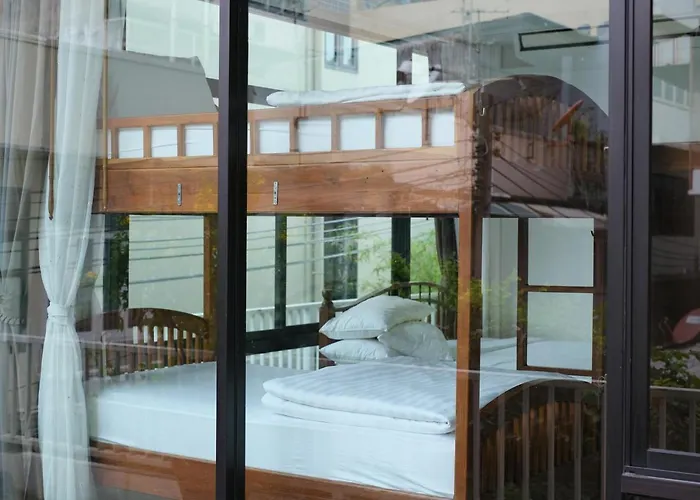 Feung Nakorn Balcony And Cafe
