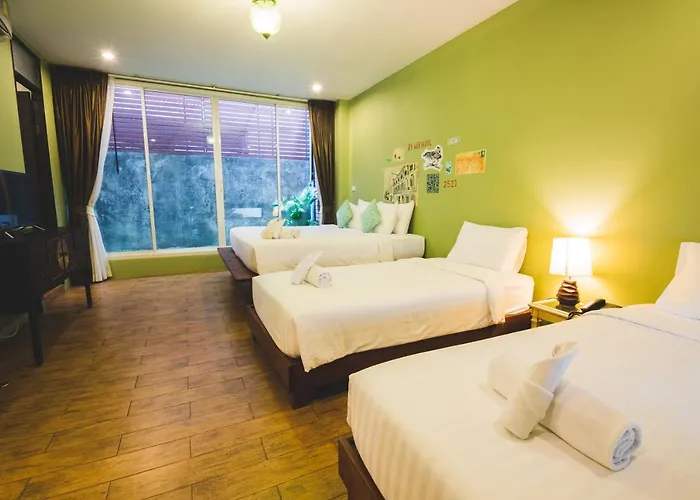 Hotel Feung Nakorn Balcony And Cafe 3*