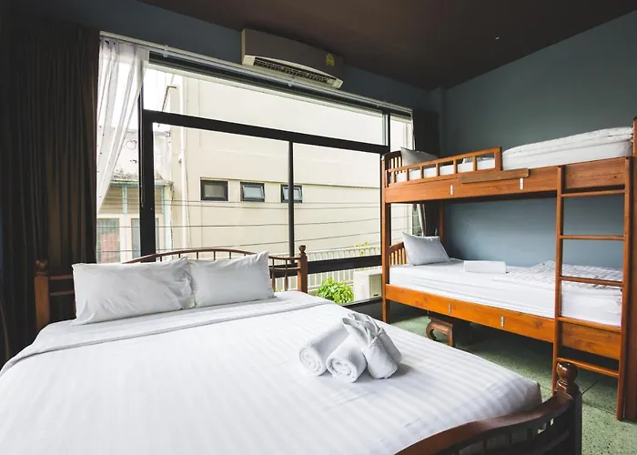 Feung Nakorn Balcony And Cafe Hotel Bangkok