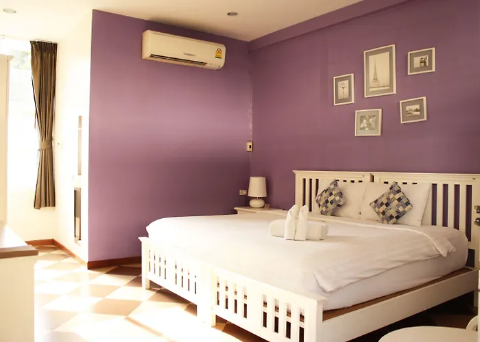 Feung Nakorn Balcony And Cafe 3* Bangkok