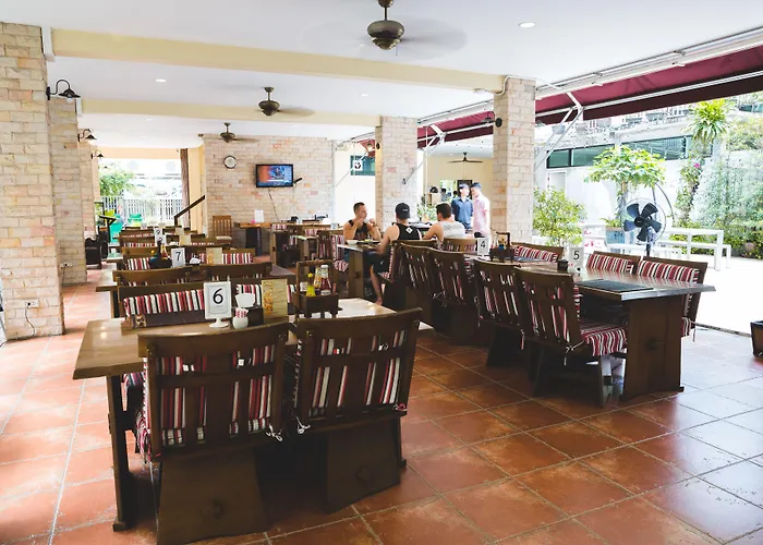 Feung Nakorn Balcony And Cafe