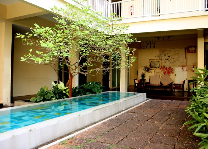Hotel Feung Nakorn Balcony And Cafe 3*