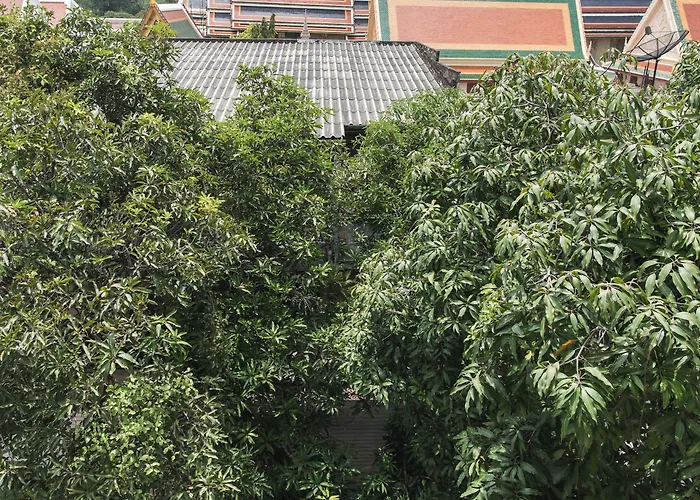 Hotel Feung Nakorn Balcony And Cafe Bangkok