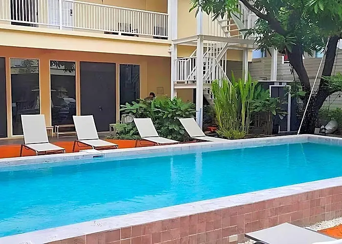 Hotel Feung Nakorn Balcony And Cafe
