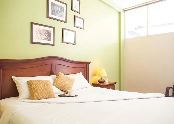 Hotel Feung Nakorn Balcony And Cafe